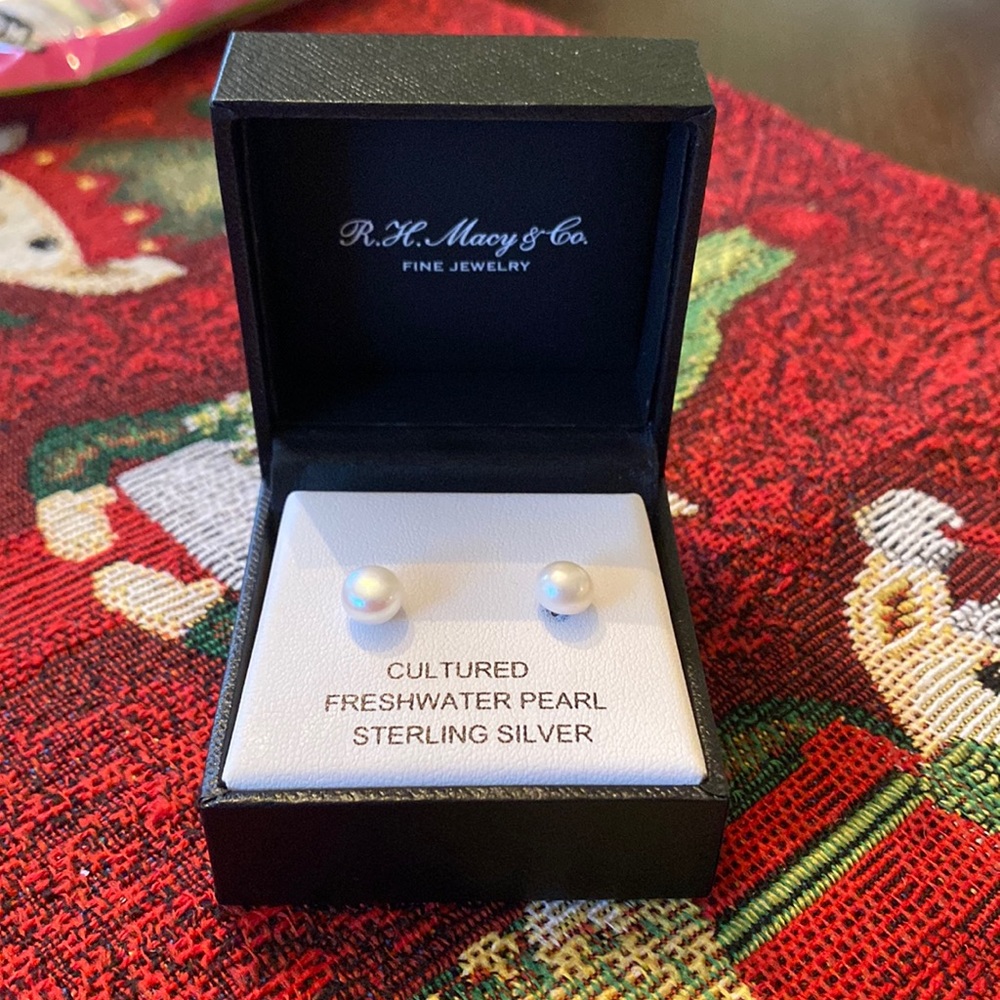 Pearl studs. NIB